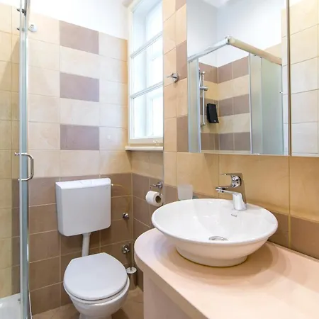 Top Central 5 Apartments Belgrado Esterno foto