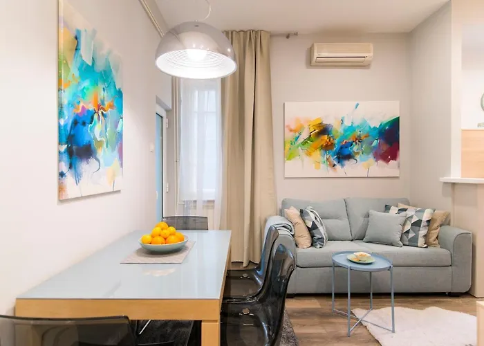 Top Central 5 Apartments